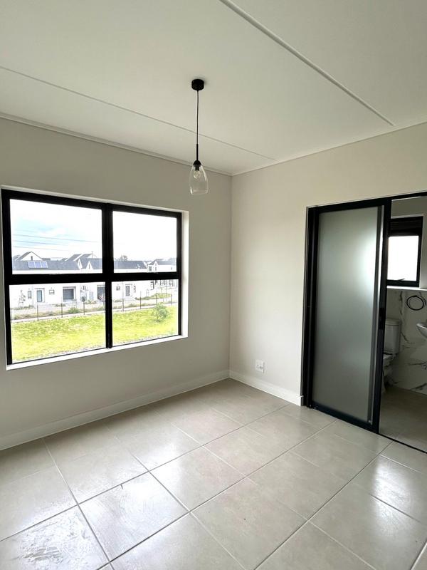 To Let 2 Bedroom Property for Rent in Firgrove Western Cape